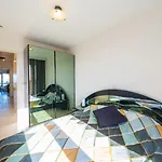 Beautiful On The 4th Floor With Garage *