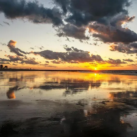 Beautiful On The 4th Floor With Garage